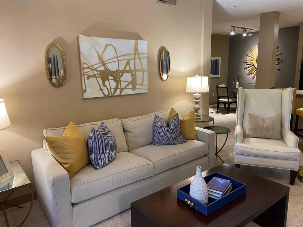 https://apartmentsforrentsanantonio.com/wp-content/uploads/photo-gallery/imported_from_media_libray/Two-Bedroom-Apartments-in-San-Antonio-TX-Model-Living-Room-2-scaled.jpg?bwg=1655407384